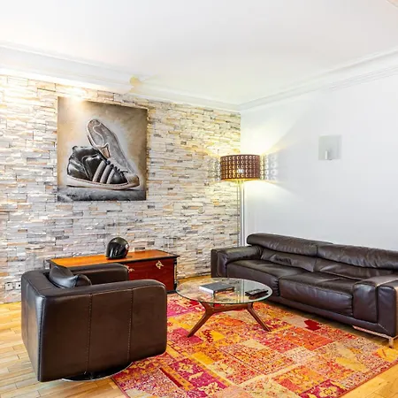 Appartamento Guestready - Modern Delight Near Attractions Parigi